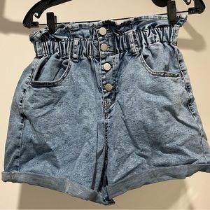 JEAN SHORTS - SIZE SMALL - NEVER WORN